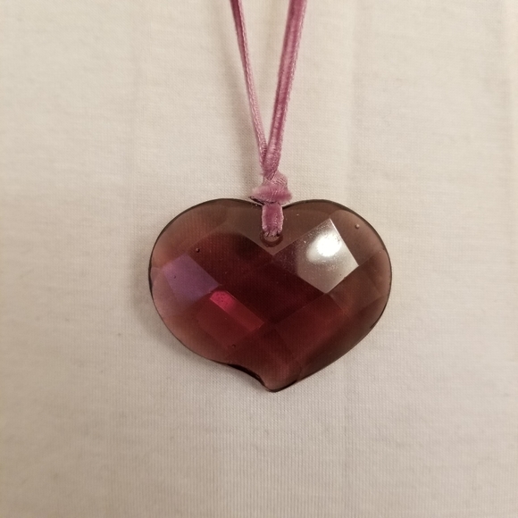 858 NWT Heart on a String "Amethyst" Glass Necklace - Picture 7 of 13